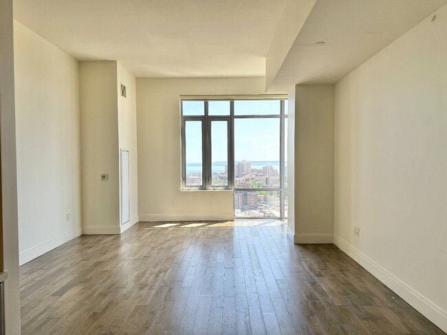 Building Photo - 1524 Sheepshead Bay Rd Unit 21E Rental