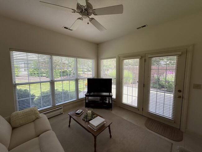 Sun Room 02