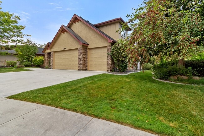 Photo - 1359 W Oakhampton Dr