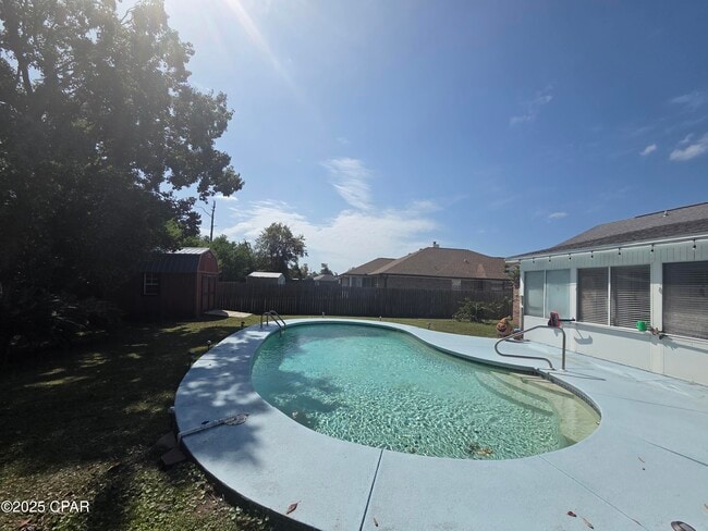 Photo - 1303 Sutherland Ct