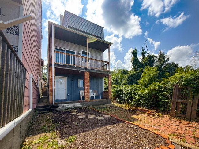 Photo - 49 Holt St