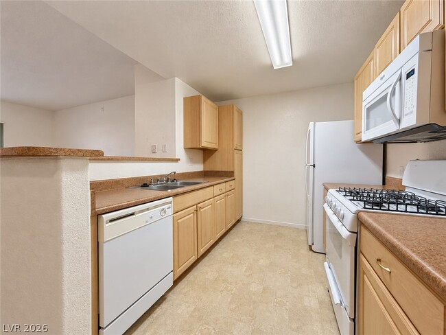 8250 N Grand Canyon Dr Unit 1090