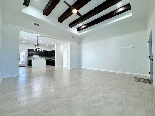 Photo - East El Paso 4 bed Refrig A/C with Gorgeou...