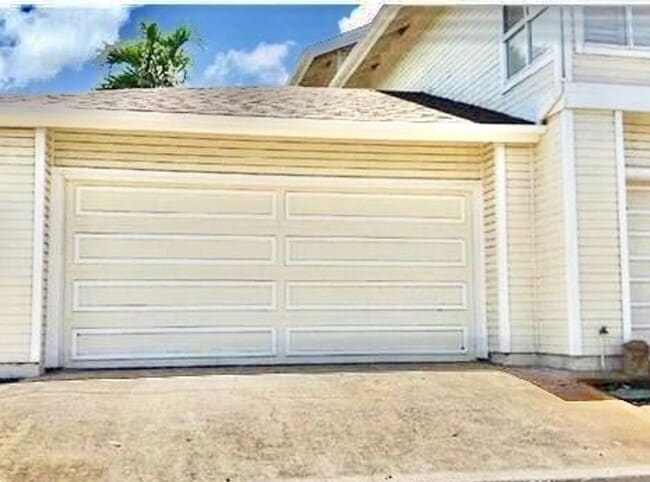 Photo - 2 bedroom 2 bath in the Arbors at Ewa Gentry. With 2 car garage!