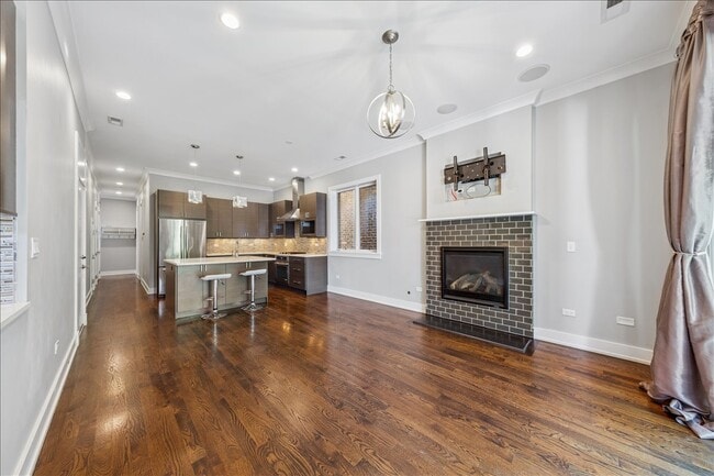 Photo - 3541 N Sheffield Ave Unit 2