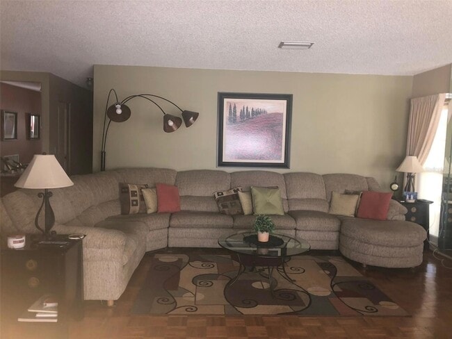 221 Cedarwood Cir