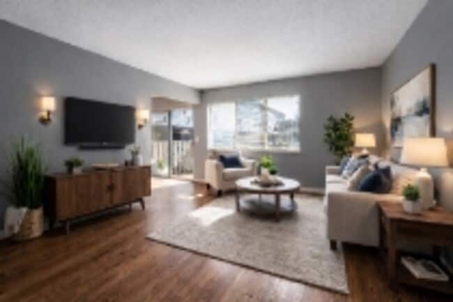 Building Photo - 401 W 87 Pl