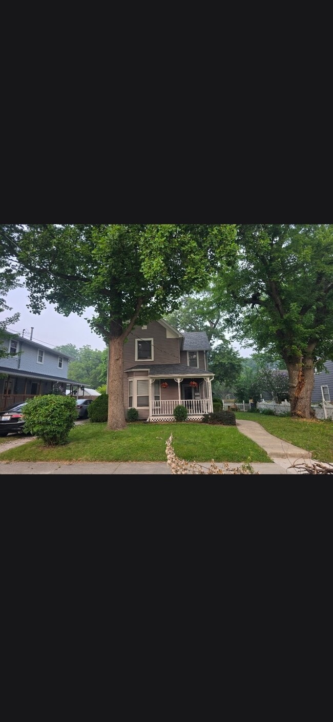 Building Photo - 220 Hoffman St Unit A