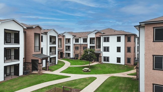 Photo - Creed Canyon Apartments