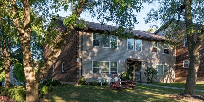 Genesee Gardens Apartments