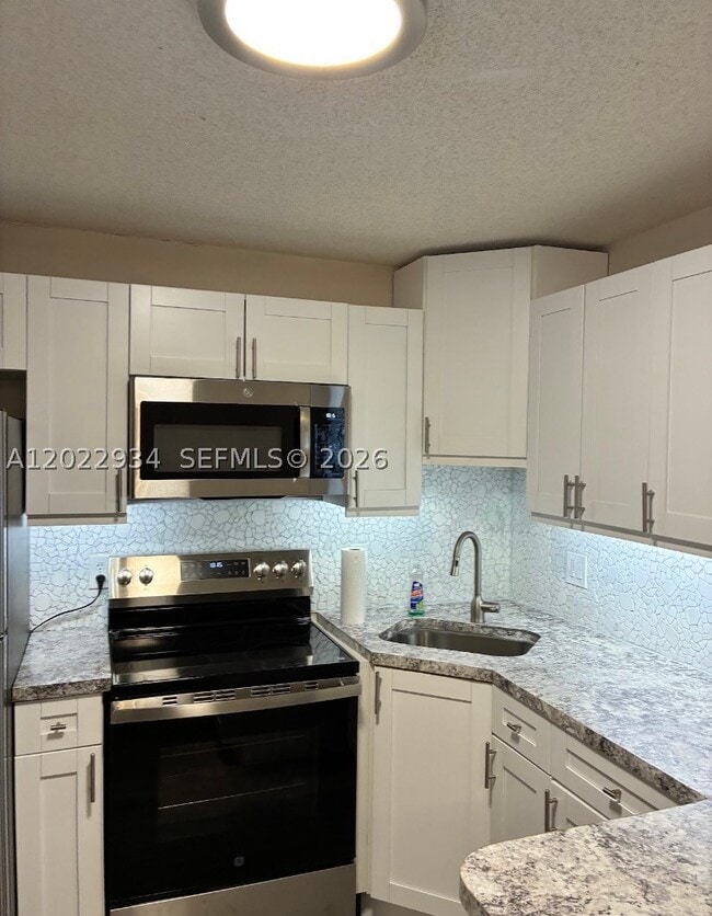 Building Photo - 113 5th St NE Unit 113