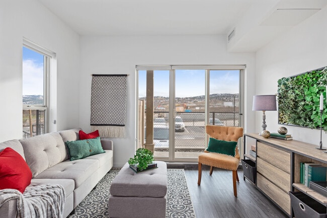 Living Room - McGill Ridge Apartments