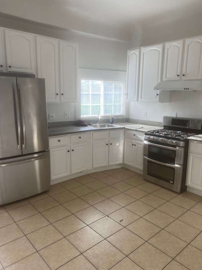 Photo - 3451 Salisbury St Unit 3451 A