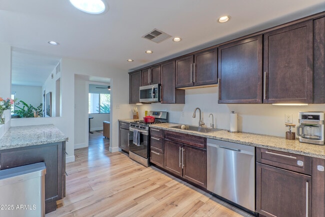 Photo - 4229 N 34th St