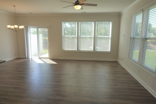 Photo - 409 Yellow Fox Rd