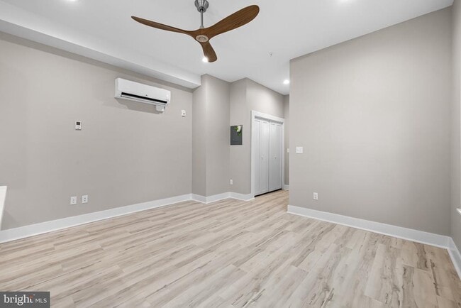 Photo - 400 S Conkling St Unidad 1