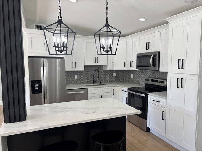 Photo - 3983 Marlin Dr SE