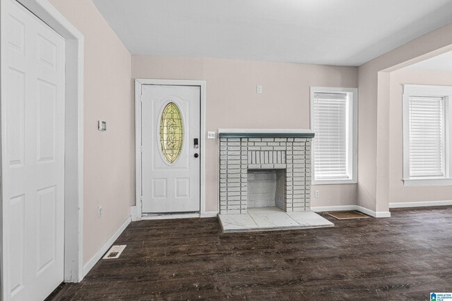 Photo - 528 10th Ct W