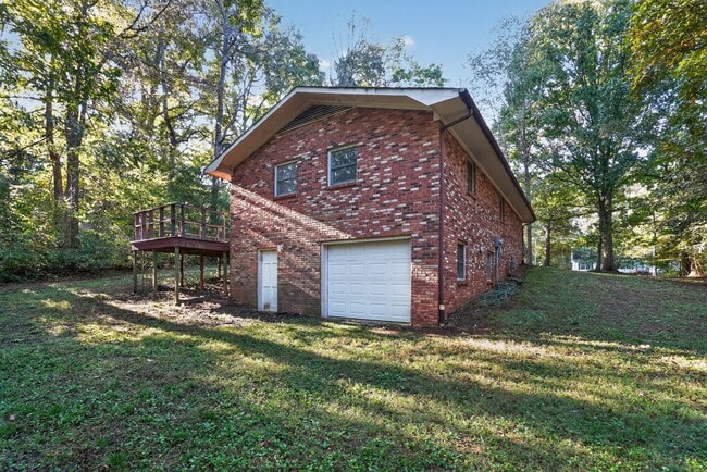 Photo - 1494 Carpenter St