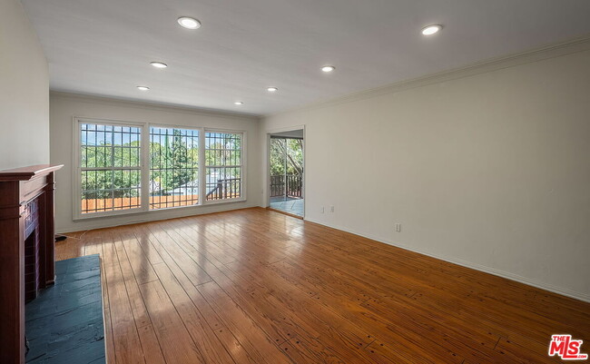 Photo - 9149 Hillsboro Dr