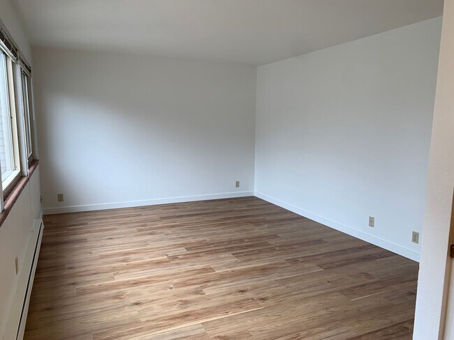 Photo - 1 bed / 1 bath at the Lydia in Ballard Unit 6527 Apt 5