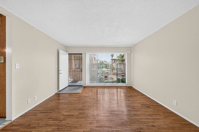 3888 Potomac Ave Unidad 03