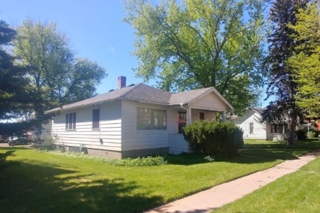 Photo - 307 S 3rd St