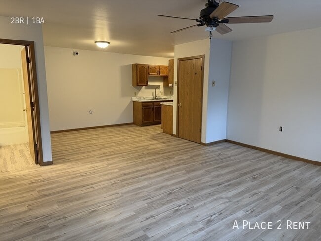 Photo - 1733 Hemlock Dr