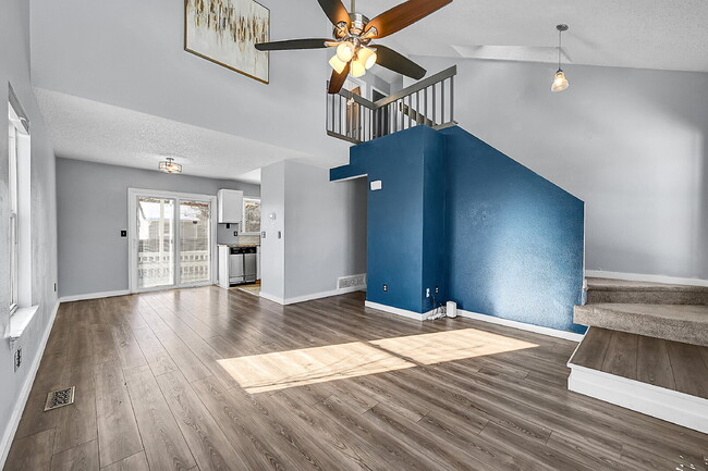 Photo - $2,050.00 - 3 Bedrooms, 2 Bathrooms, Single Family Home with Fenced Yard!