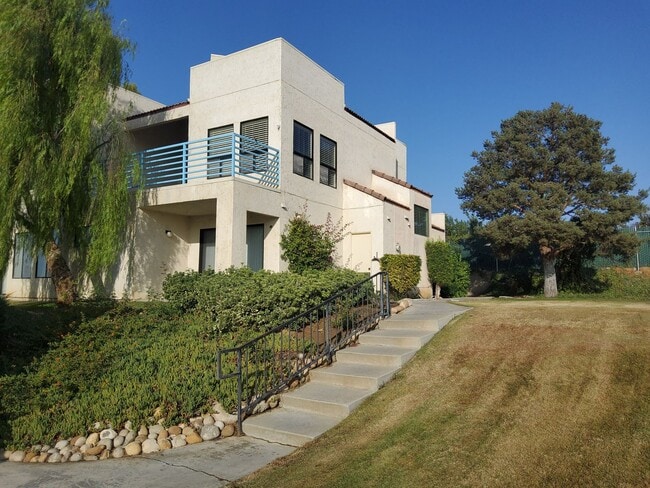 Building Photo - 14500 Las Palmas Dr Rental