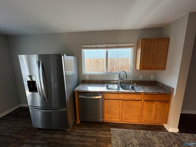 Photo - 3140 Lakeland Dr SW