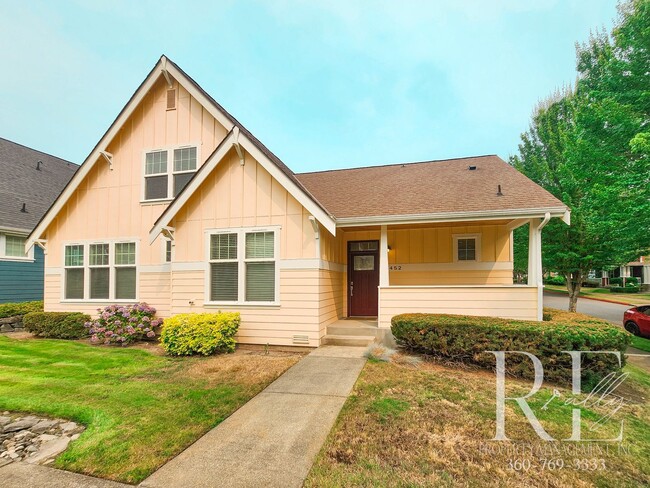 Building Photo - Craftsman with Main-Floor Suite & Office i... Rental