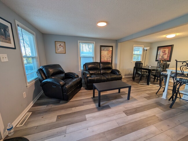 Photo - Room in House on Kannapolis Hwy