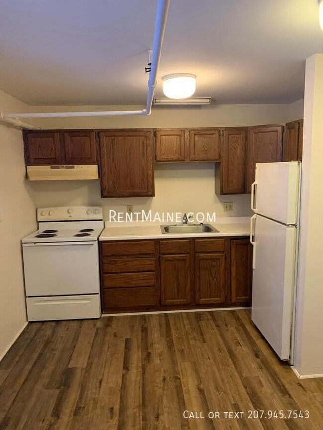 Building Photo - 2412 Western Ave Unit D