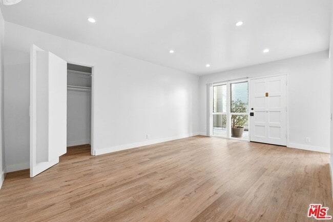 Photo - 612 Huntley Dr