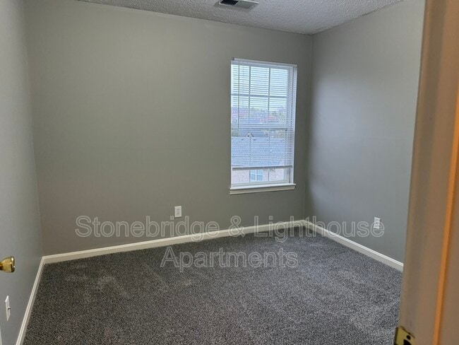 Photo - 2804 Coyote Ct