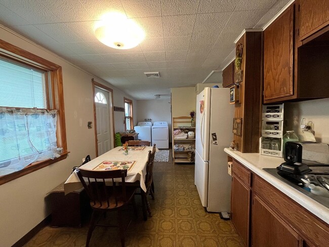 Photo - 7401 Sterrettania Rd