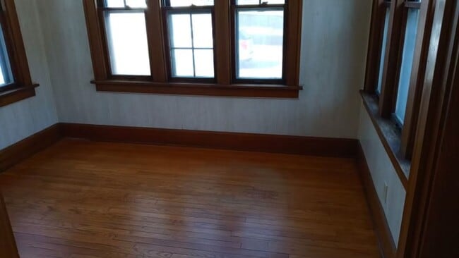 Photo - 3 Bedroom 2 Bathroom 2 Stall Detached Garage