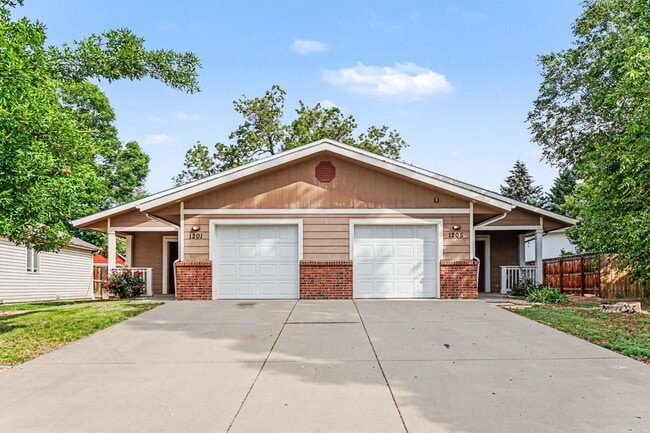 Photo - 1205-1205 Raven Pl