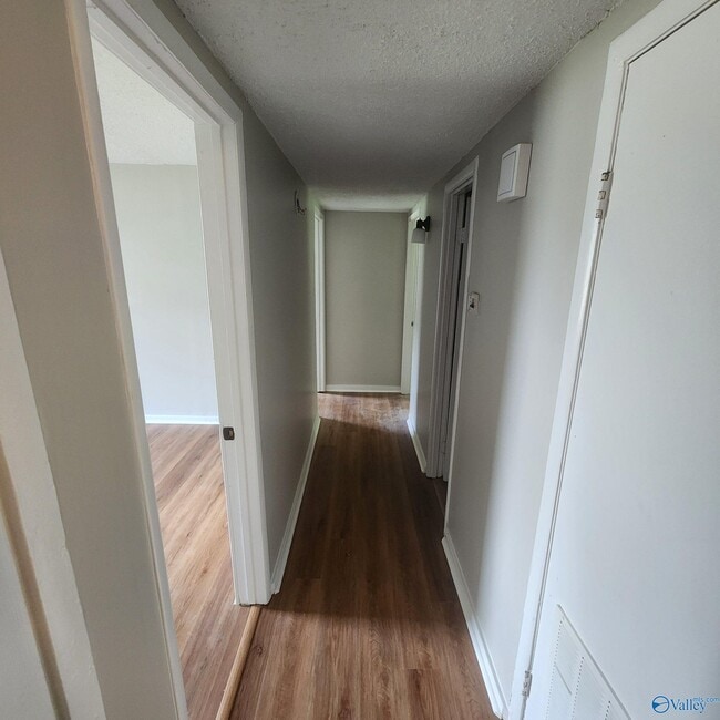 Photo - 3706 Wilbanks Dr