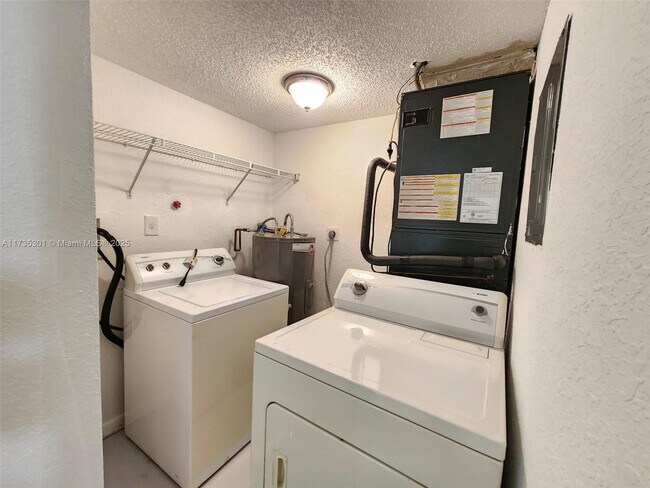 Photo - 3300 NW 46th St Unit 102