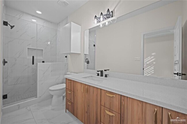 Photo - 11 E Viviana St Unit 2