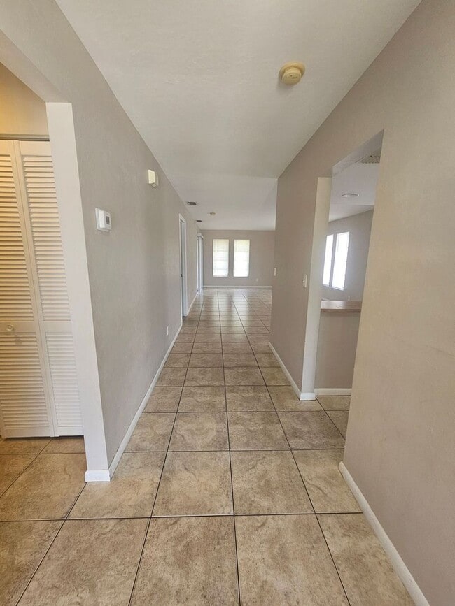 Photo - WR-16 Gebel 1101 Duplex Unit 1101 SW 48th Terr.