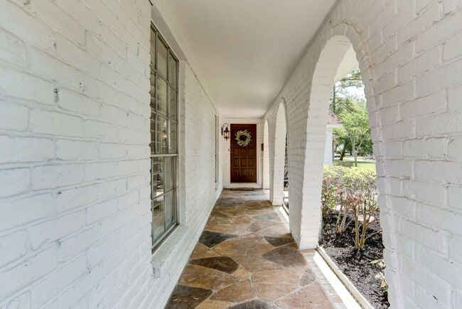 Photo - 11006 Wickersham Ln