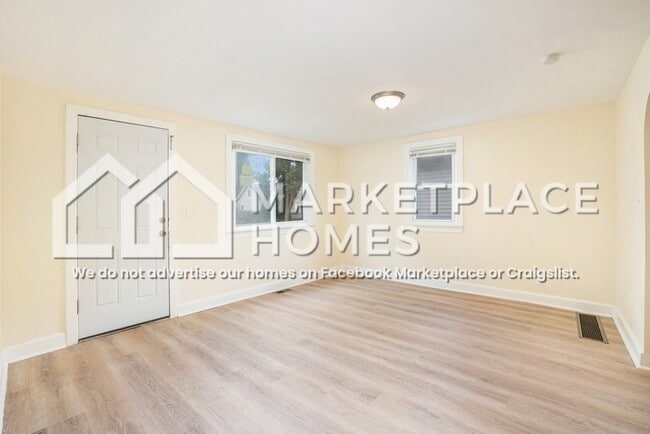 Photo - 7520 Orchard Ave