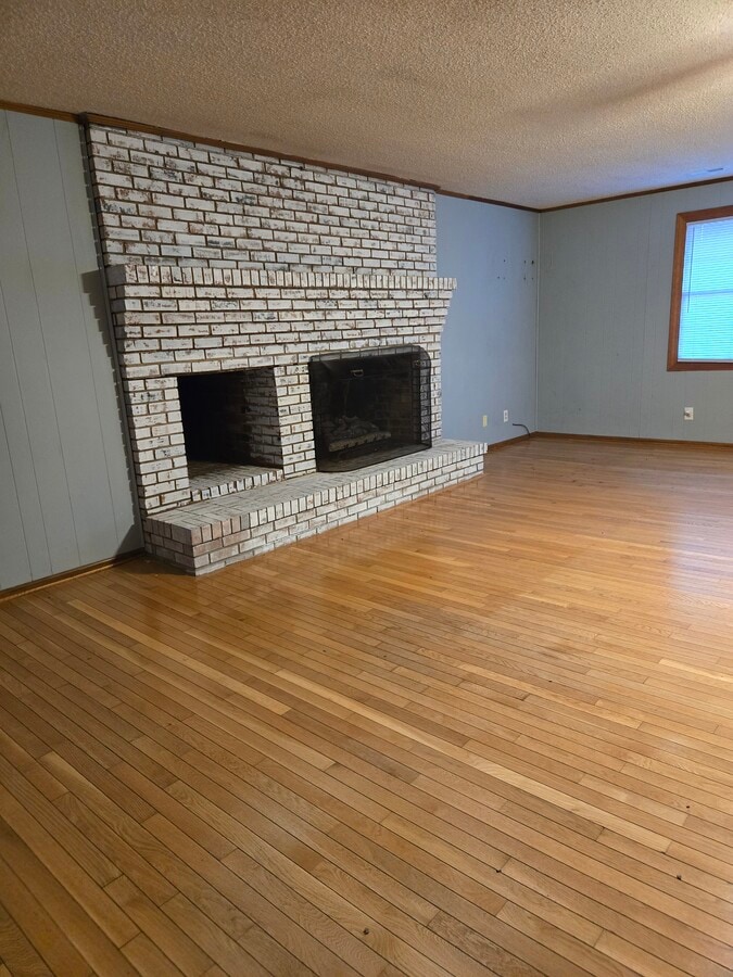 Photo - 2300 Country Living Ln