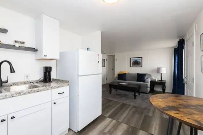 Photo - 1634 3rd St E