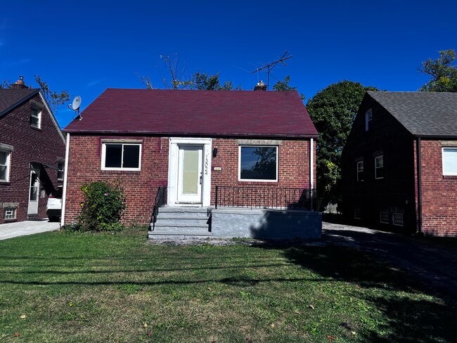 Photo - 13024 Bellaire Rd