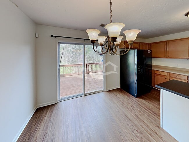 Photo - 130 Trail Ridge Way