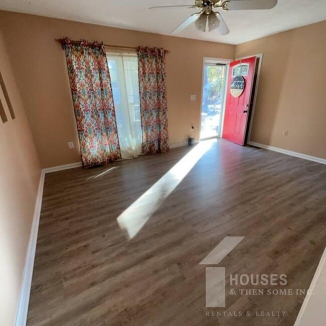 Photo - 113 Susan Ave